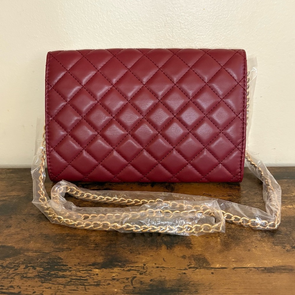 Badgley Mischka Burgundy Quilted Chain Crossbody NWT - Picture 8 of 9
